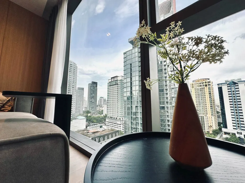 Photo 21 of listing DA-3375123: 1-bedroom condo (54 sq.m.) at The Strand Thonglor