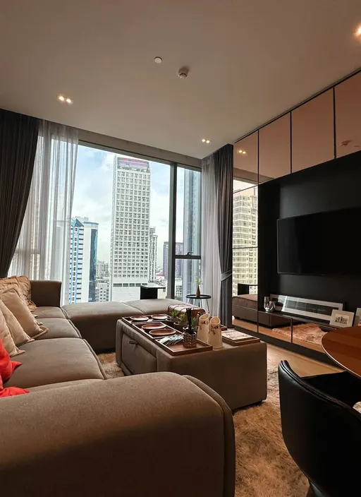 Photo 1 of listing DA-3375123: 1-bedroom condo (54 sq.m.) at The Strand Thonglor