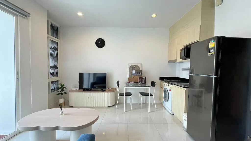 Photo 3 of listing DA-3376533: 1-bedroom condo (34.26 sq.m.) at Ideo Verve Sukhumvit