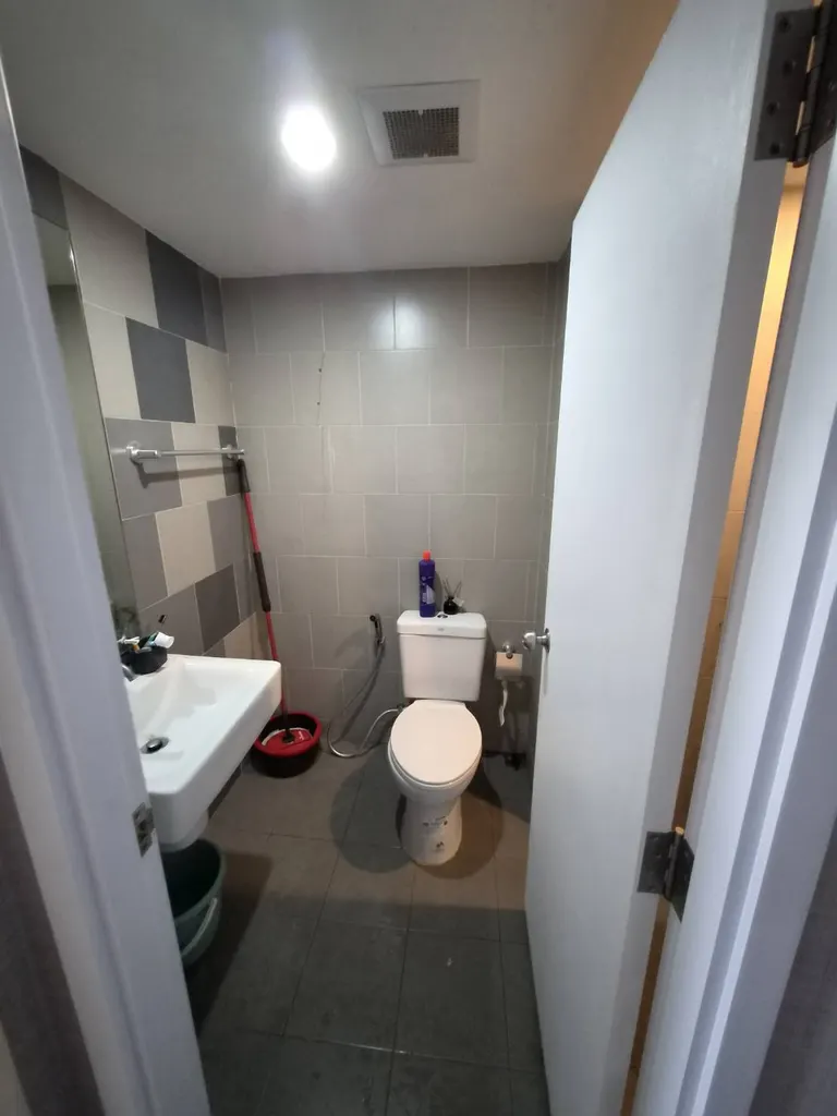 Photo 5 of listing DA-3376655: 1-bedroom condo (32.5 sq.m.) at Chewathai Phetkasem 27
