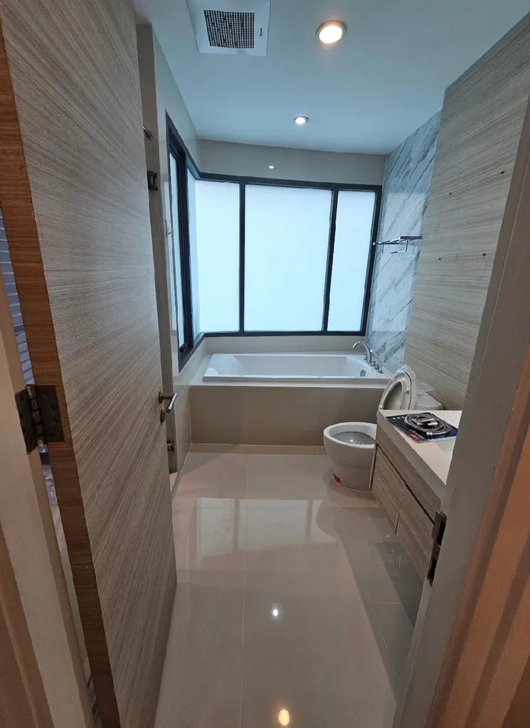 ภาพที่ 10 จากประกาศ DA-3376693 คอนโด 2 ห้องนอน 138 ตร.ม. ไบร์ท สุขุมวิท 24 คอนโดมิเนียม