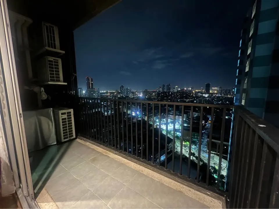 Photo 10 of listing DA-3376939: 2-bedroom condo (60 sq.m.) at Fuse Chan-Sathorn
