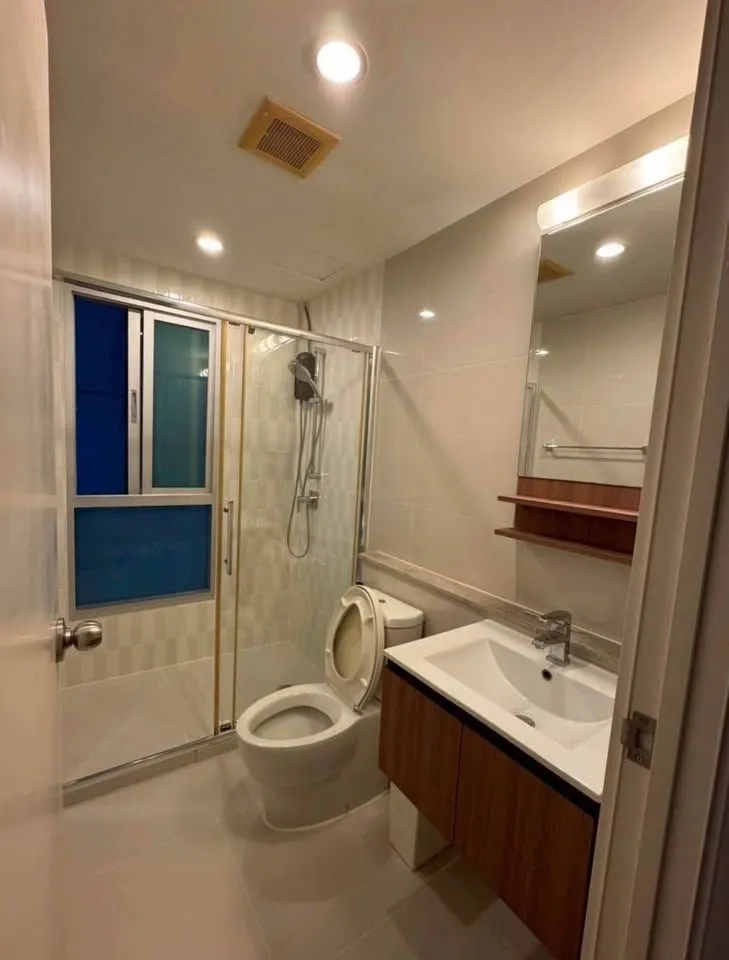 Photo 9 of listing DA-3376939: 2-bedroom condo (60 sq.m.) at Fuse Chan-Sathorn
