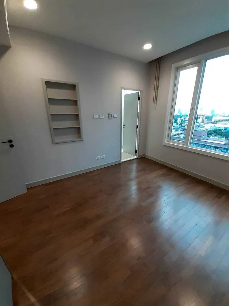 Photo 11 of listing DA-3377650: 3-bedroom condo (145.56 sq.m.) at Baan Siri 24