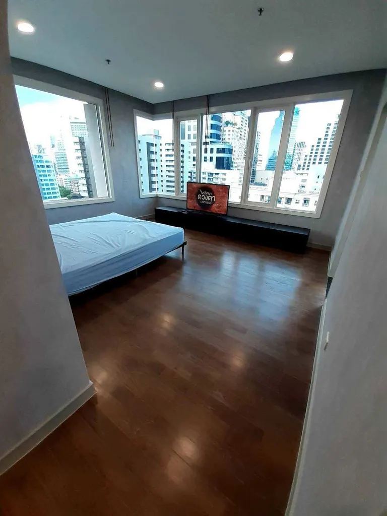 Photo 8 of listing DA-3377650: 3-bedroom condo (145.56 sq.m.) at Baan Siri 24