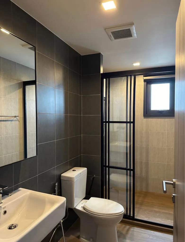 Photo 11 of listing DA-3377673: 2-bedroom condo (51 sq.m.) at The Base Garden Rama 9