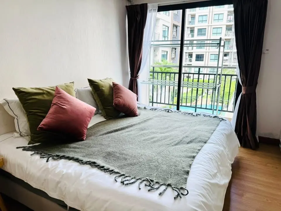 Photo 2 of listing DA-3377789: 2-bedroom condo (57.5 sq.m.) at Supalai City Resort Bearing Station
