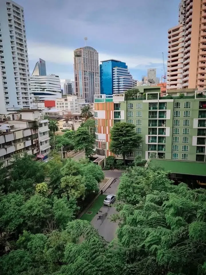 Photo 13 of listing DA-3377813: 2-bedroom condo (65 sq.m.) at Noble Around Sukhumvit 33