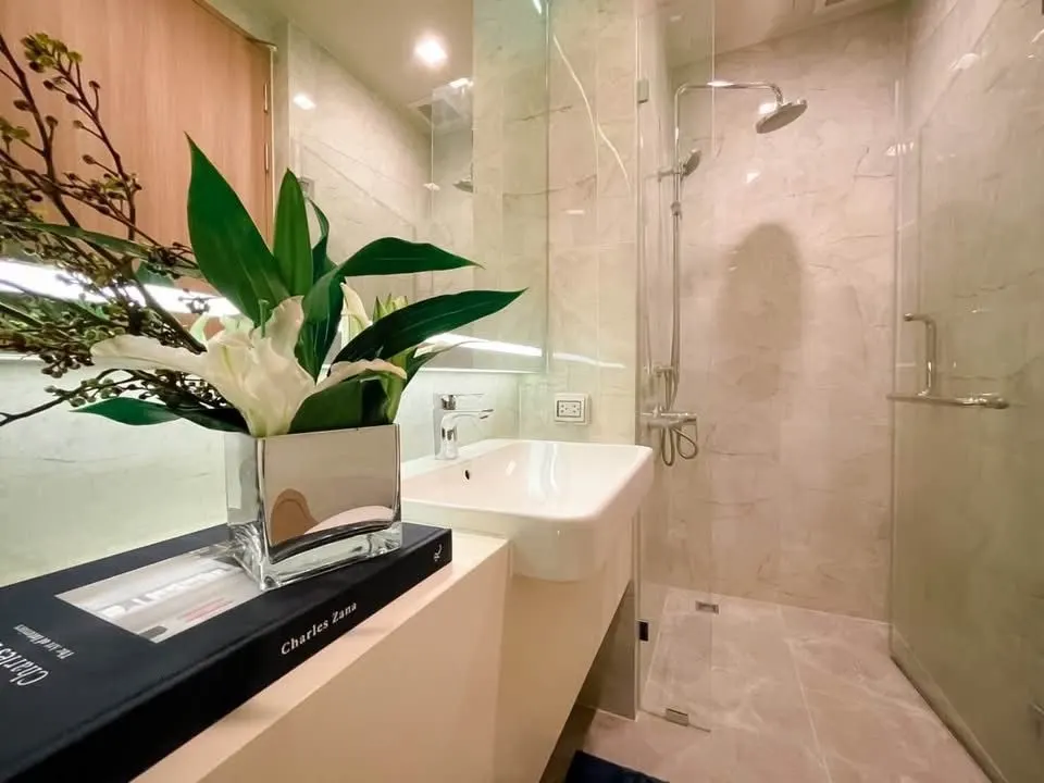 Photo 14 of listing DA-3377813: 2-bedroom condo (65 sq.m.) at Noble Around Sukhumvit 33