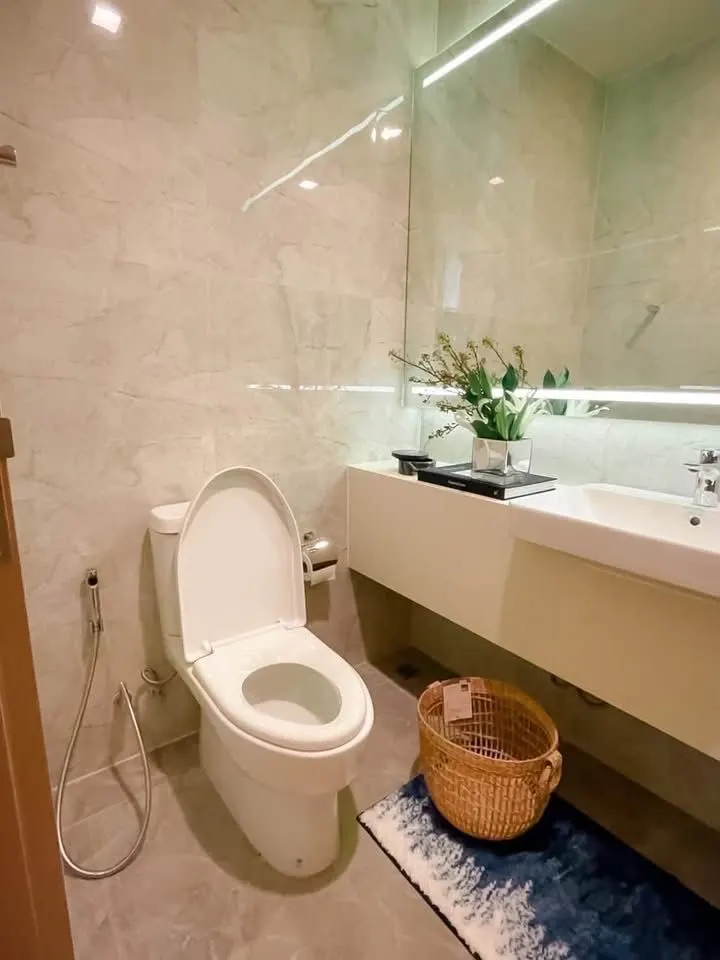 Photo 15 of listing DA-3377813: 2-bedroom condo (65 sq.m.) at Noble Around Sukhumvit 33