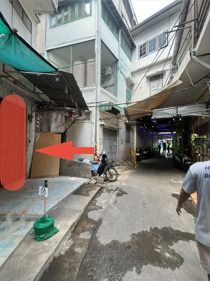 매물 DA-3380689의 사진 2: 상가 건물 (숍하우스) (108 sq.m.)