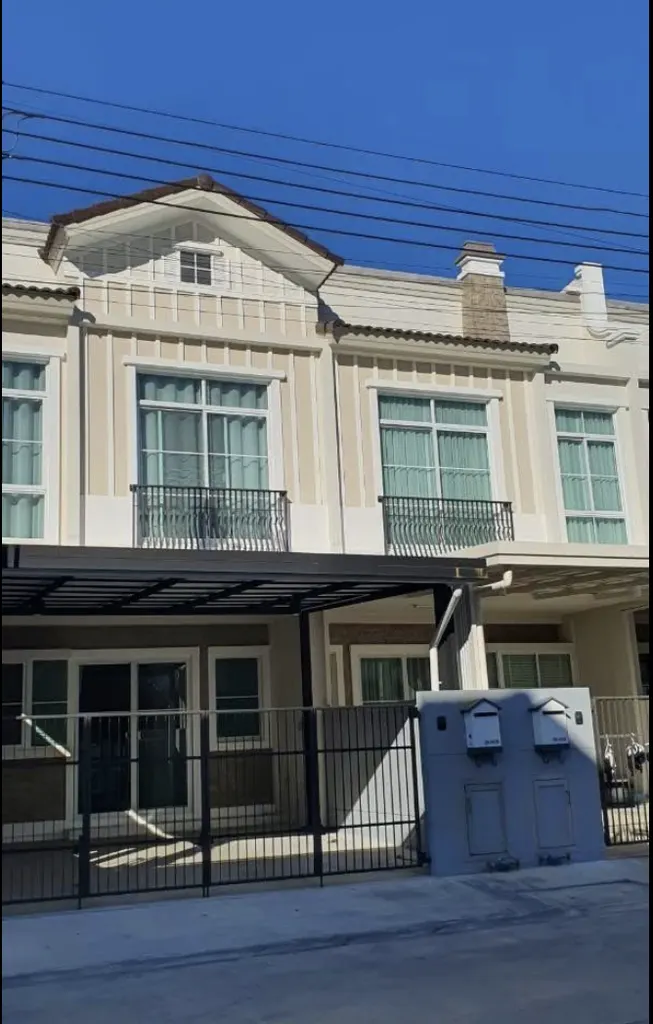 Photo 1 of listing DA-3380780: 2-bedroom townhouse (90 sq.m.) at Indy 2 Bangna-Ramkhamhaeng 2
