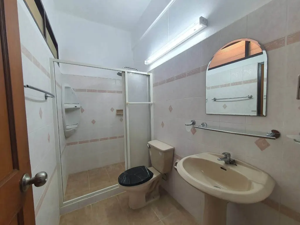 Photo 17 de l'annonce DA-3381380 : maison de ville de 3 chambres (96 m²)