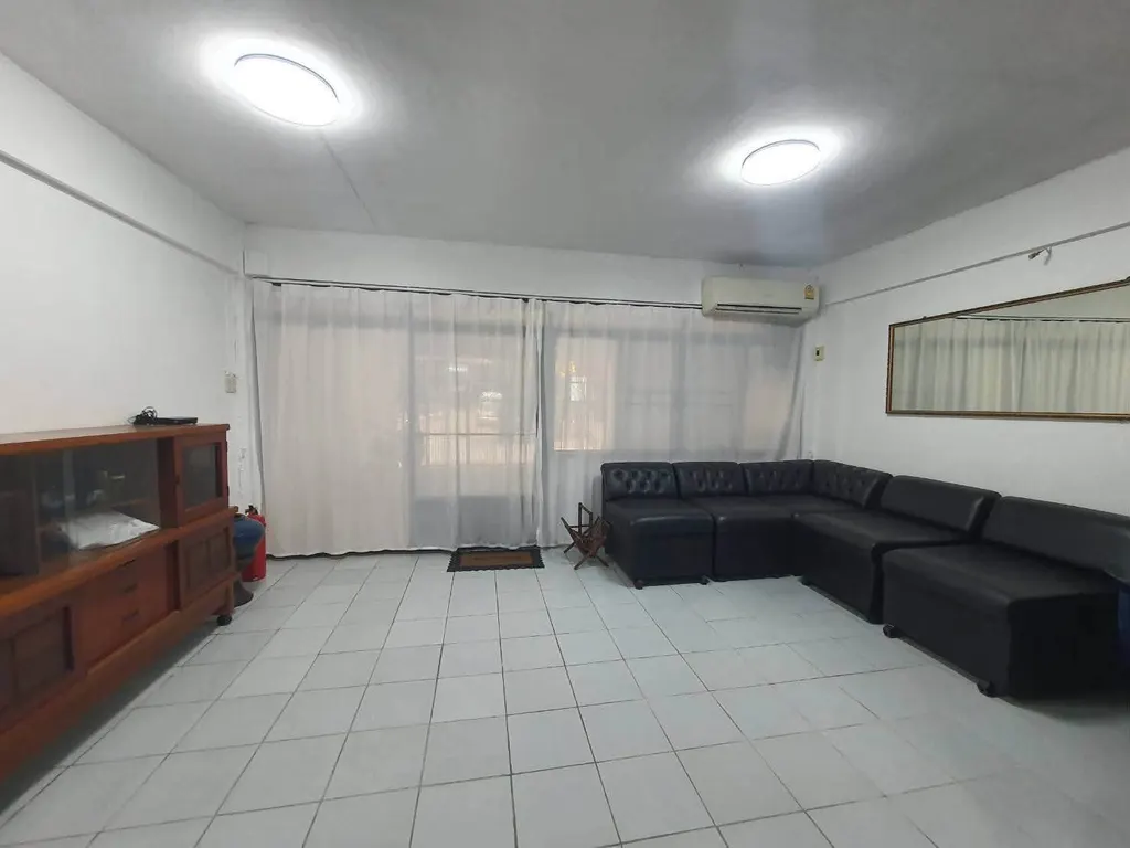 Photo 5 de l'annonce DA-3381380 : maison de ville de 3 chambres (96 m²)