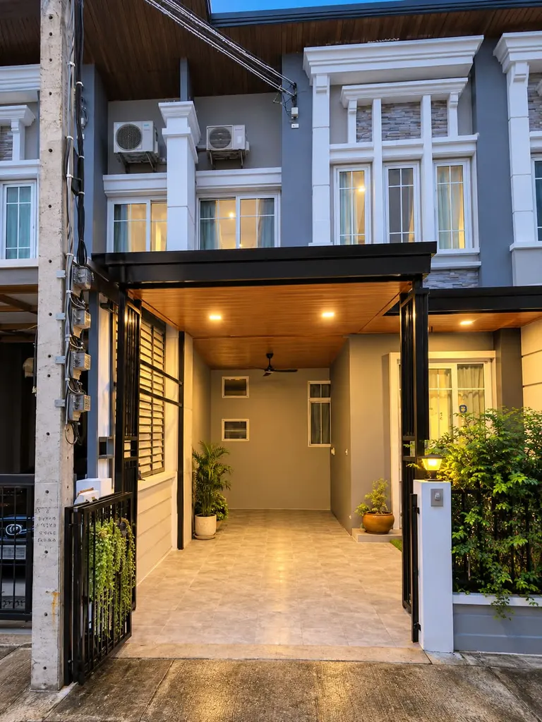 Foto 3 del anuncio DA-3381719: adosado de 3 dormitorios (120 m²) en Golden Town Rama 9-Krungthepkreetha