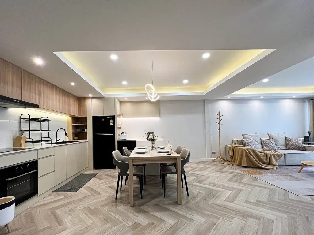Photo 3 de l'annonce DA-3382754 : maison de ville de 4 chambres (200 m²)