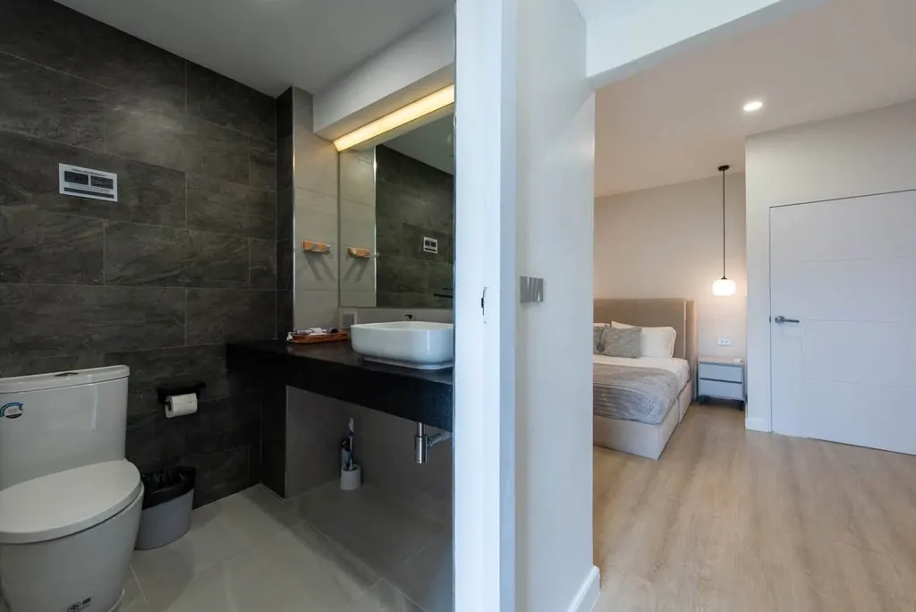 Photo 6 de l'annonce DA-3382754 : maison de ville de 4 chambres (200 m²)