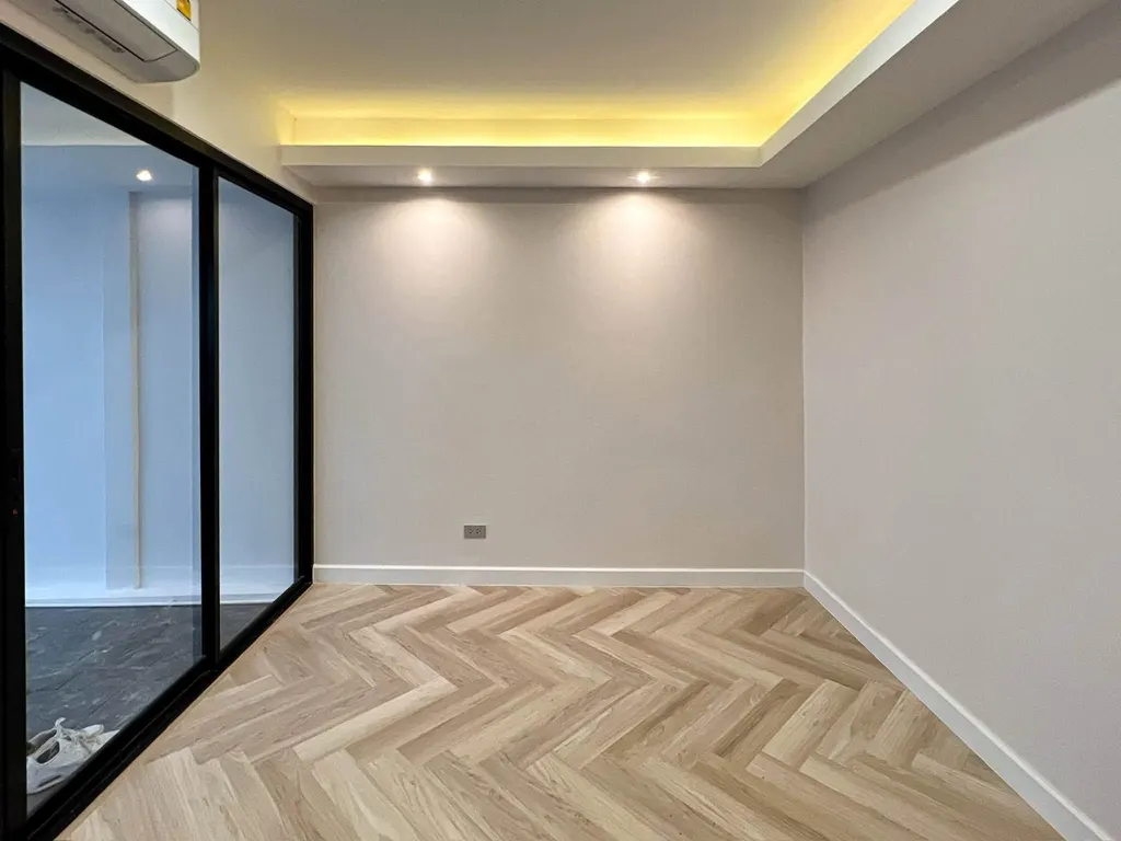 Photo 9 de l'annonce DA-3382754 : maison de ville de 4 chambres (200 m²)