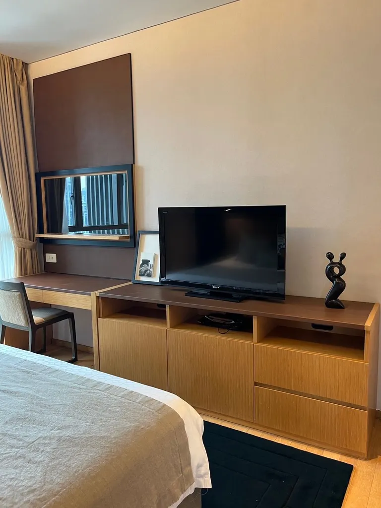 Photo 3 of listing DA-3382841: 1-bedroom condo (66 sq.m.) at Aequa Sukhumvit 49 Condominium