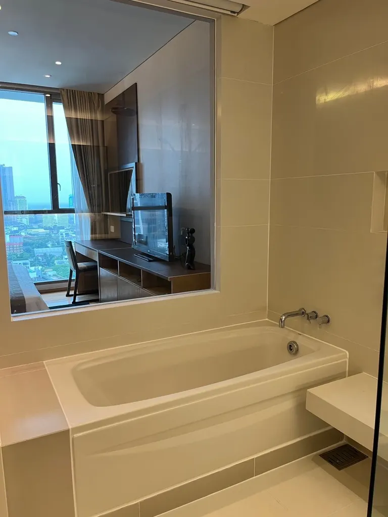 Photo 7 of listing DA-3382841: 1-bedroom condo (66 sq.m.) at Aequa Sukhumvit 49 Condominium