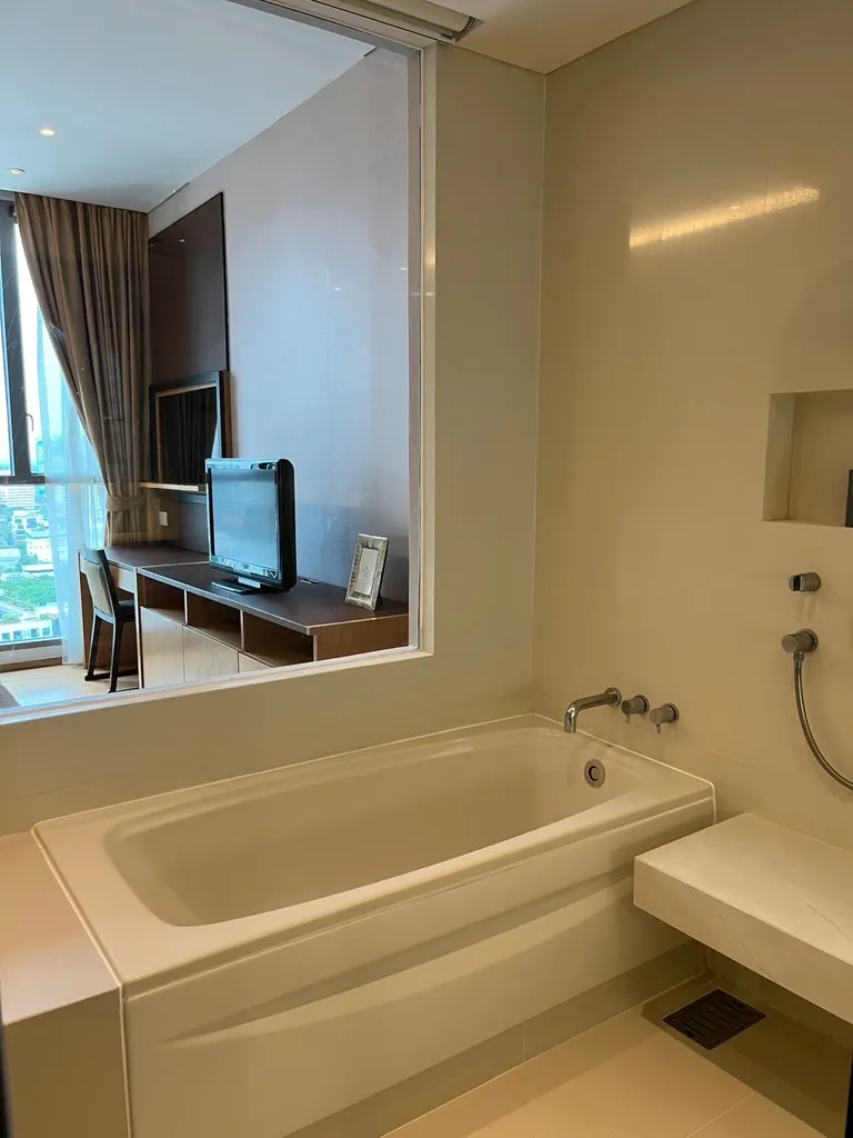 Photo 15 of listing DA-3382854: 1-bedroom condo (66 sq.m.) at Aequa Sukhumvit 49 Condominium