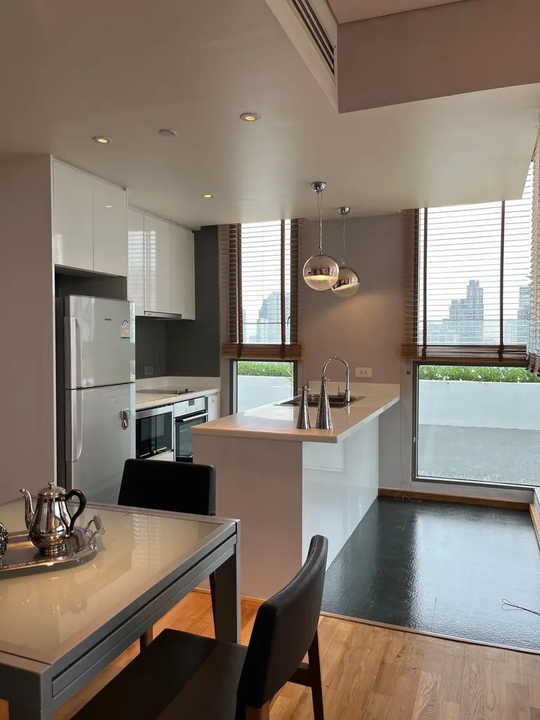 Photo 3 of listing DA-3382854: 1-bedroom condo (66 sq.m.) at Aequa Sukhumvit 49 Condominium