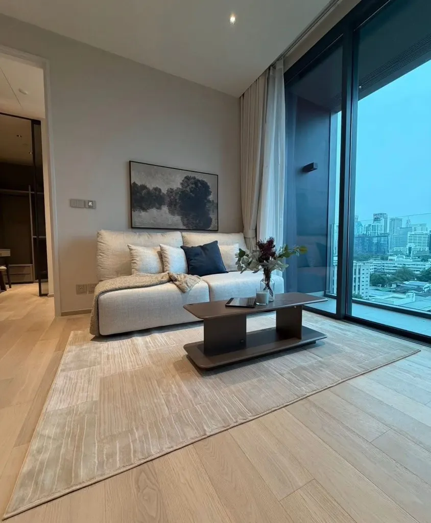 Sala de estar (vista 6) del apartamento de 1 dormitorios (51.6 m²) en EI8HTEEN SEVEN - One Bangkok