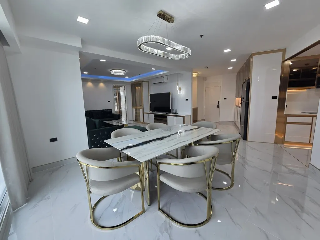 Photo 2 of listing DA-3384455: 2-bedroom condo (127 sq.m.) at Supalai Prima Riva Rama 3 - Narathiwas