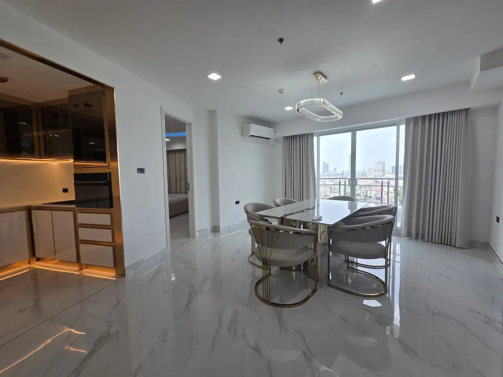 Photo 3 of listing DA-3384455: 2-bedroom condo (127 sq.m.) at Supalai Prima Riva Rama 3 - Narathiwas
