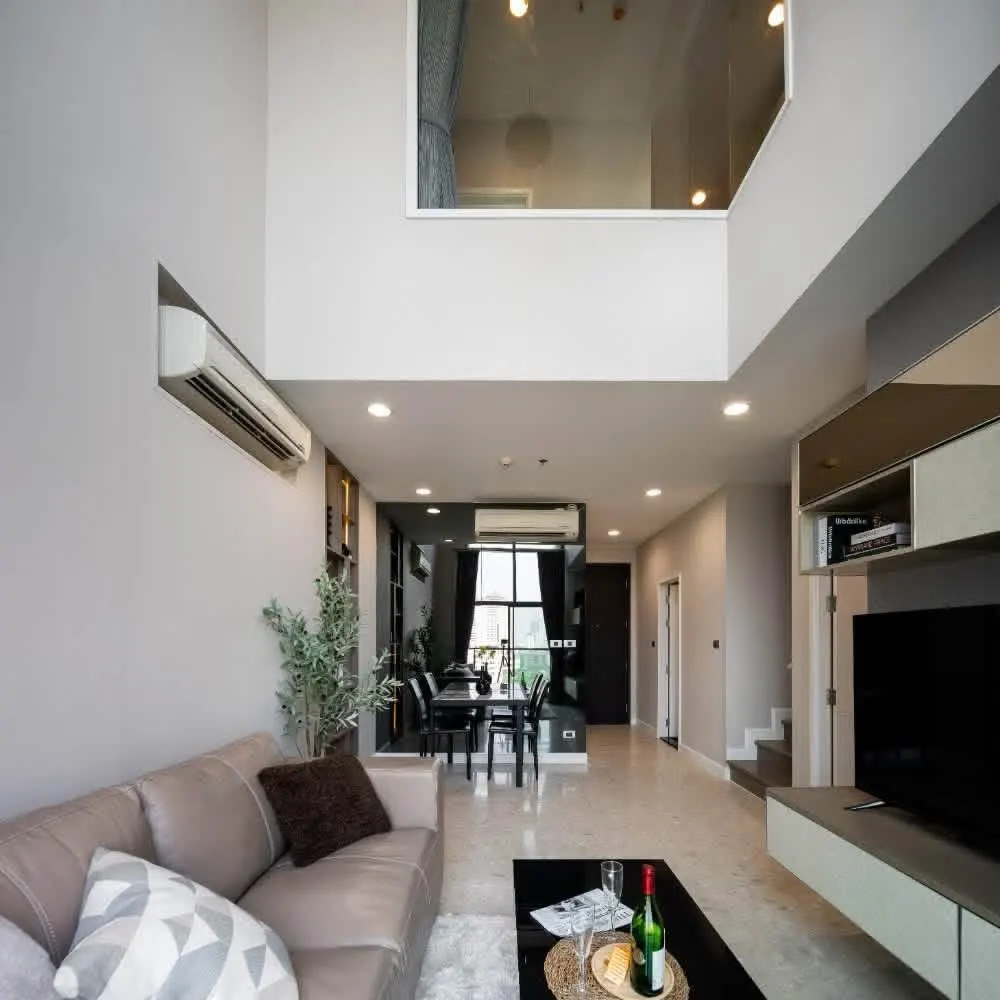 Photo 1 of listing DA-3385083: 2-bedroom condo (98.05 sq.m.) at The Crest Sukhumvit 34