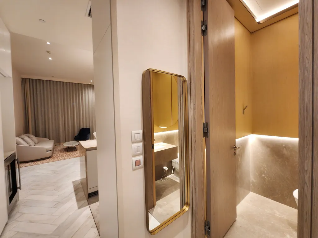 Photo 3 of listing DA-3385819: 1-bedroom condo (82 sq.m.) at SCOPE Langsuan
