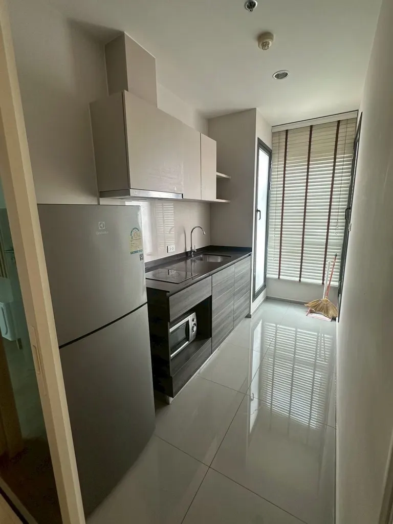 Photo 12 of listing DA-3385821: 2-bedroom condo (48.2 sq.m.) at Centric Ari Station