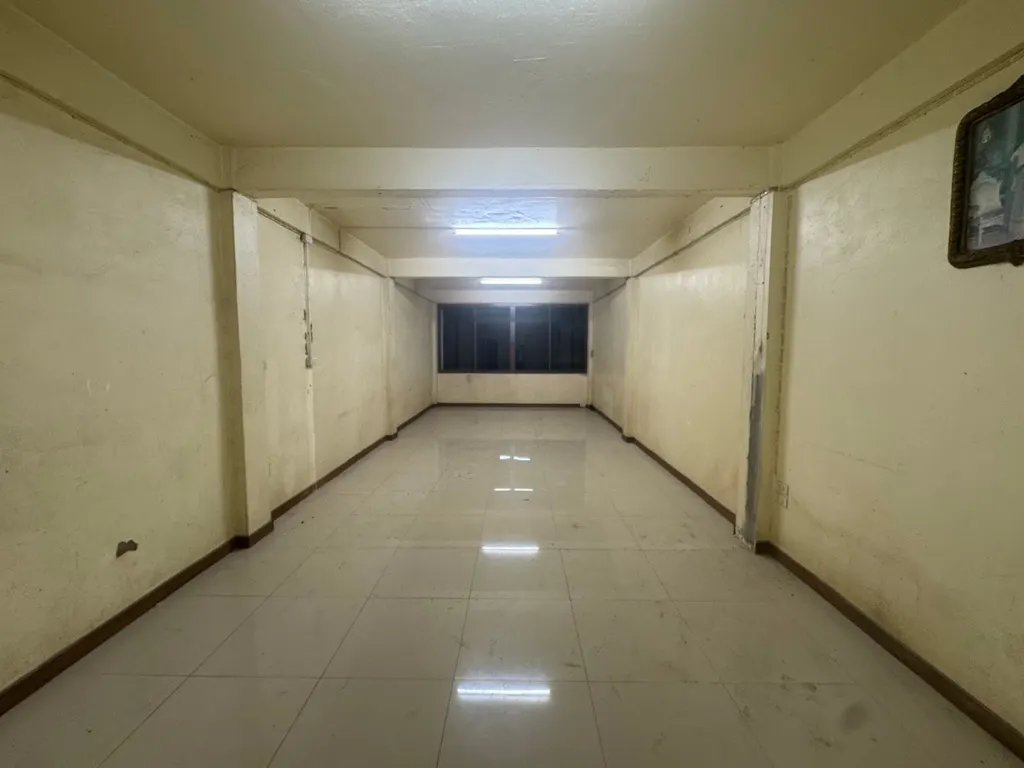 Photo 1 of listing DA-3385912: commercial building (shophouse) (46.9 sq.m.) in Phrom Phong