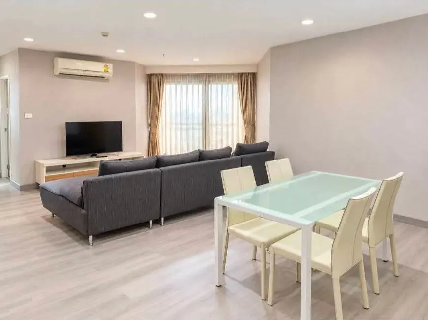 Photo 1 of listing DA-3387207: 3-bedroom condo (101 sq.m.) at Belle Grand Rama 9
