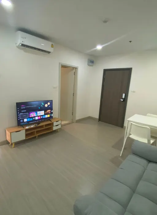 Photo 1 of listing DA-3387321: 1-bedroom condo (42.25 sq.m.) at Supalai Park Yaekfaichai Station