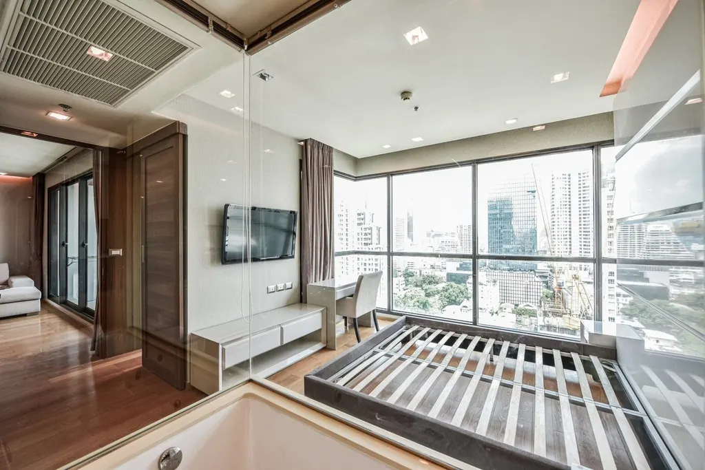 Bedroom (view 2) of the 2-bedroom condo (80 sq.m.) at The Address Sathorn