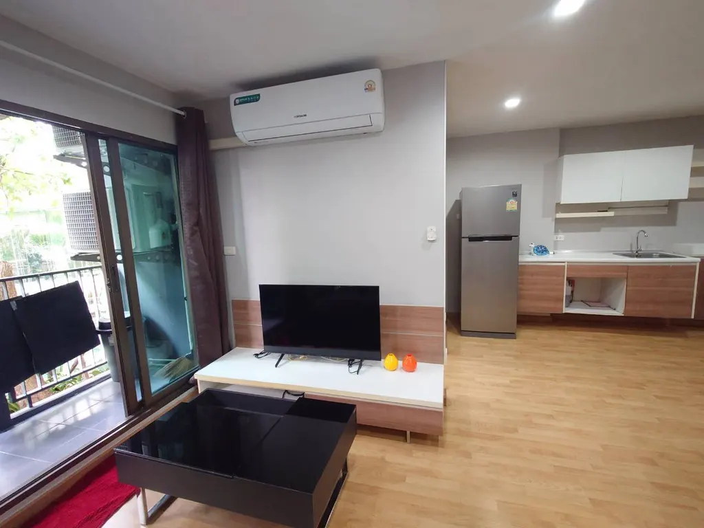 Photo 3 of listing DA-3387580: 2-bedroom condo (50 sq.m.) at Casa Condo Asoke - Dindaeng