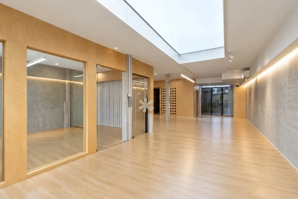 Photo 1 of listing DA-3390258: commercial building (shophouse) (140 sq.m.) in Phrom Phong