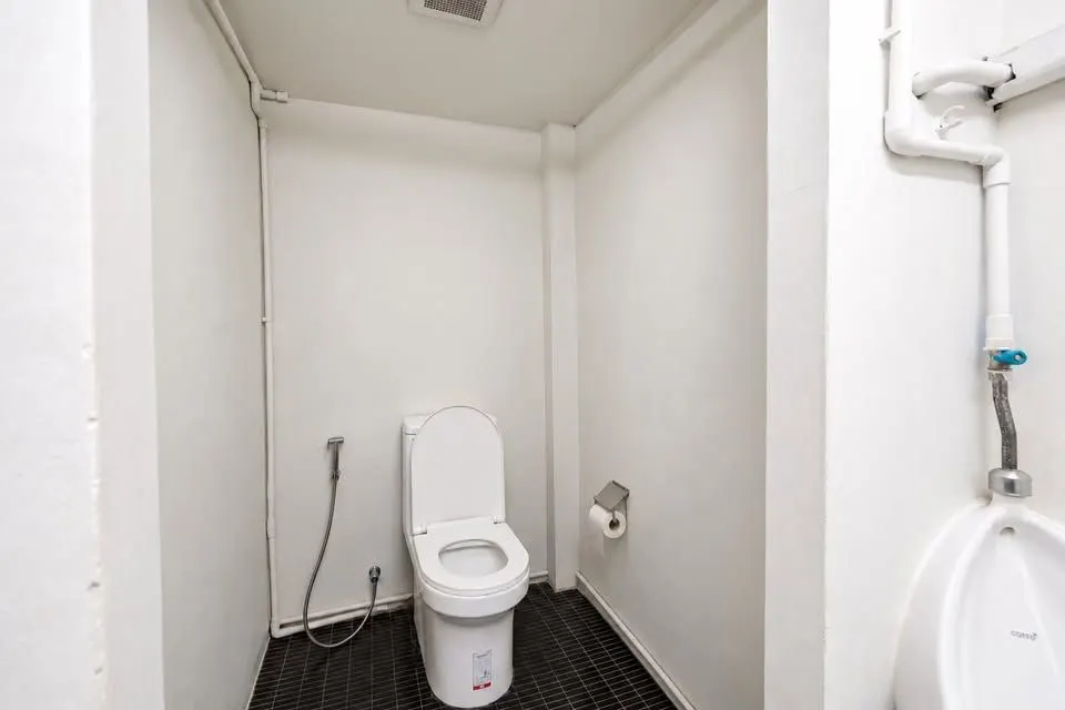 Photo 9 of listing DA-3390258: commercial building (shophouse) (140 sq.m.) in Phrom Phong