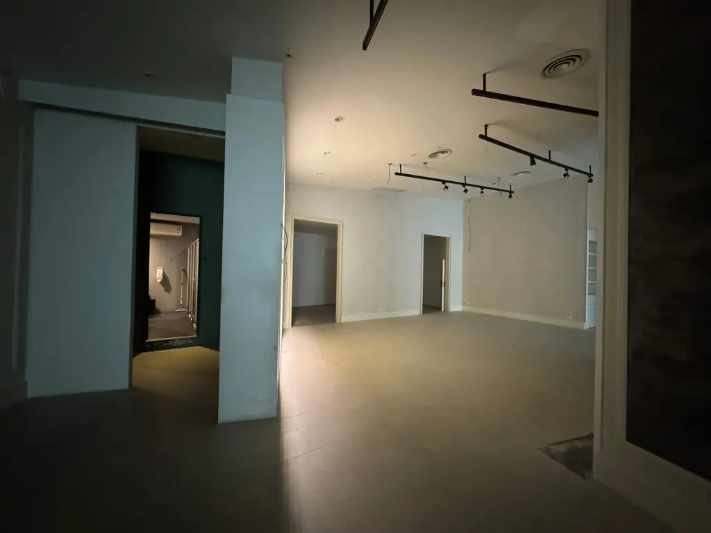 Living room (view 11) of the commercial building (shophouse) (330 sq.m.)