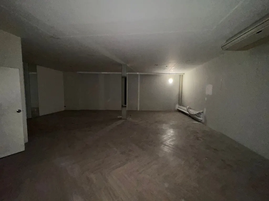 Living room (view 17) of the commercial building (shophouse) (330 sq.m.)