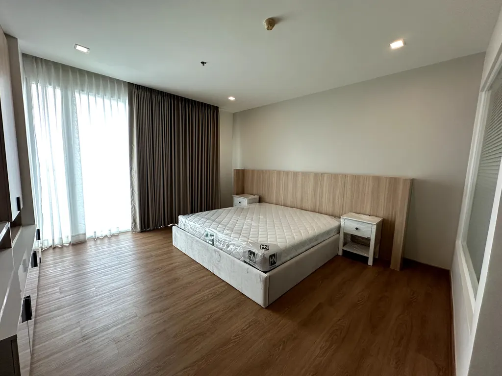 Photo 12 of listing DA-3391775: 3-bedroom condo (101.05 sq.m.) at Sky Walk Residences