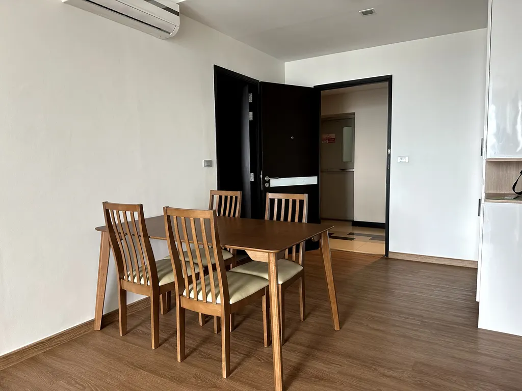 Photo 4 of listing DA-3391775: 3-bedroom condo (101.05 sq.m.) at Sky Walk Residences