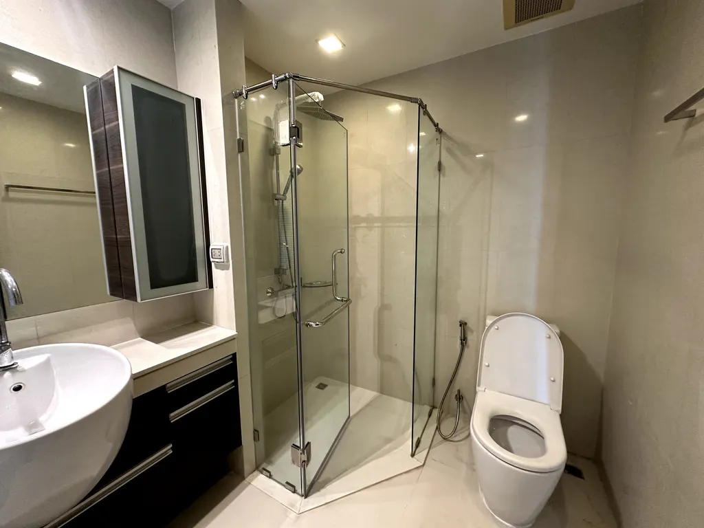 Photo 8 of listing DA-3391775: 3-bedroom condo (101.05 sq.m.) at Sky Walk Residences