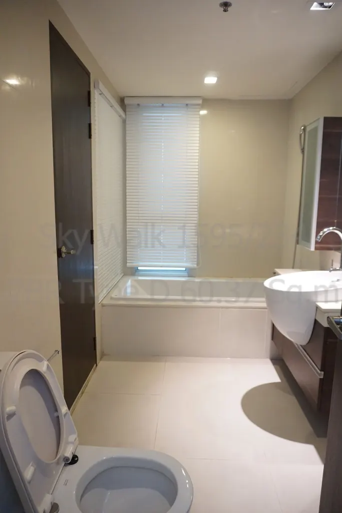 Photo 6 of listing DA-3391777: 2-bedroom condo (60.37 sq.m.) at Sky Walk Residences