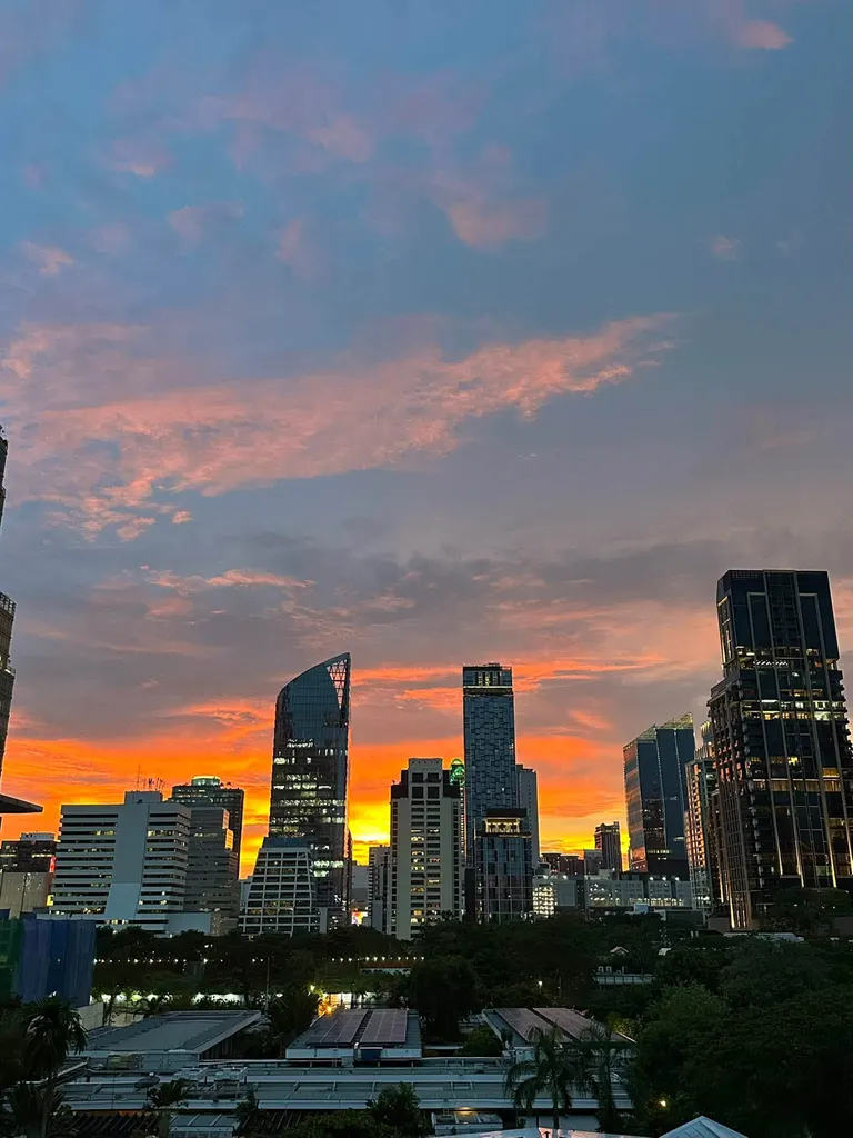 Photo 15 of listing DA-3391779: 1-bedroom condo (48 sq.m.) at CRAFT Ploenchit