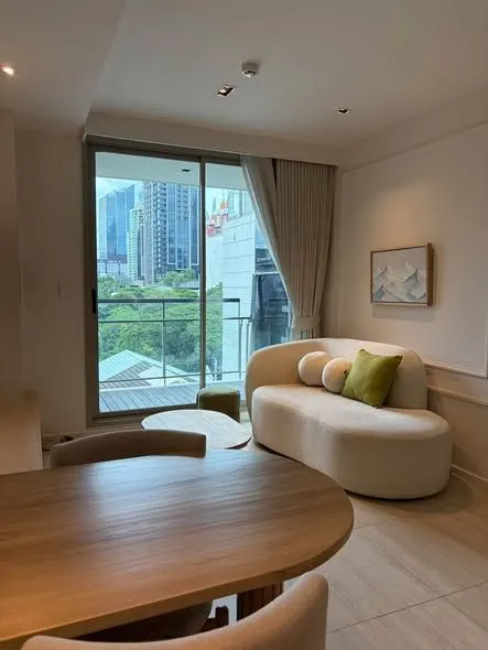 Photo 2 of listing DA-3391779: 1-bedroom condo (48 sq.m.) at CRAFT Ploenchit