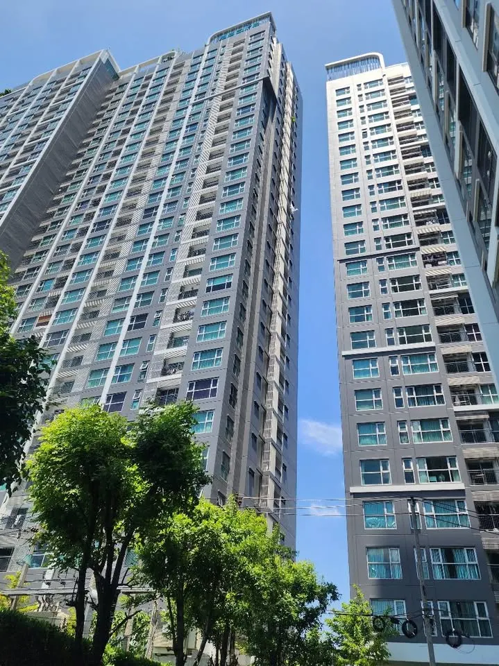 Exterior of Aspire Sukhumvit 48