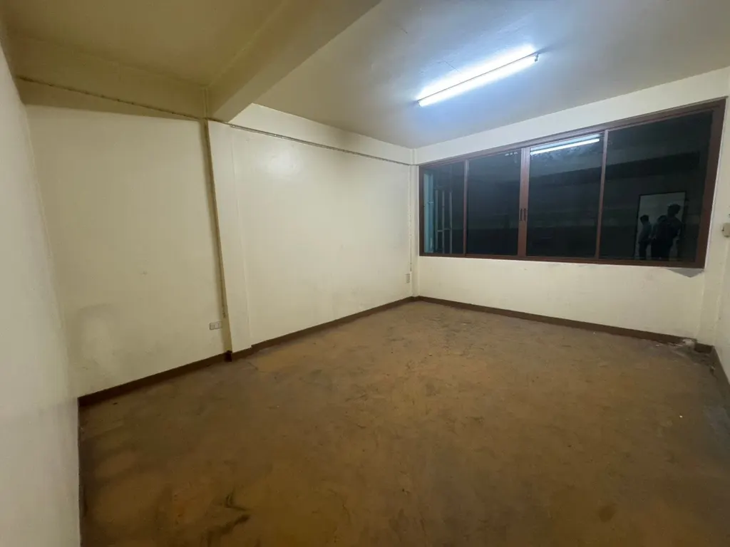 Photo 11 of listing DA-3391853: commercial building (shophouse) (50 sq.m.) in Phrom Phong
