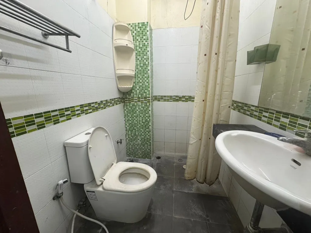 Photo 3 of listing DA-3391853: commercial building (shophouse) (50 sq.m.) in Phrom Phong